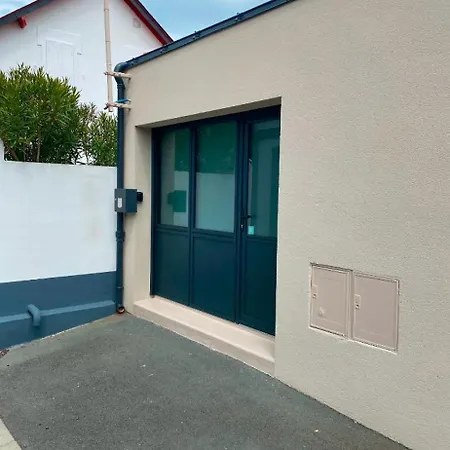 Cocooning Centre Des Sables D'olonne Quartier Gare Saint Michel Situee A 1 Kilometre Du Remblai 3* Les Sables-dʼOlonne