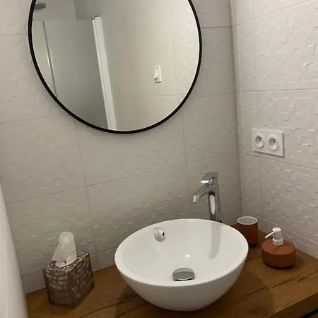 Cocooning Centre Des Sables D'olonne Quartier Gare Saint Michel Situee A 1 Kilometre Du Remblai Bed & Breakfast Les Sables-dʼOlonne