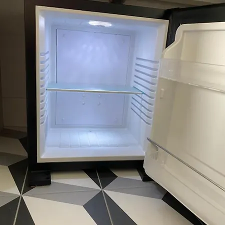 Cocooning Centre Des Sables D'olonne Quartier Gare Saint Michel Situee A 1 Kilometre Du Remblai Bed & Breakfast 3*