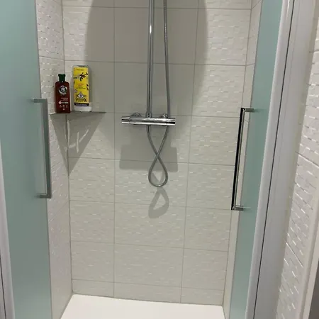 Cocooning Centre Des Sables D'olonne Quartier Gare Saint Michel Situee A 1 Kilometre Du Remblai 3*