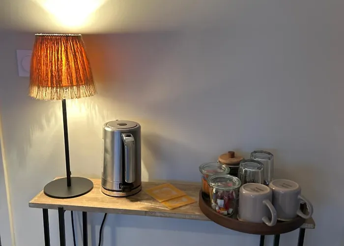 Cocooning Centre Des Sables D'olonne Quartier Gare Saint Michel Située à 1 Kilomètre Du Remblai Couette-café Les Sables-dʼOlonne